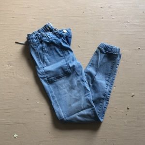 American Eagle High Waisted Jogger Jeans